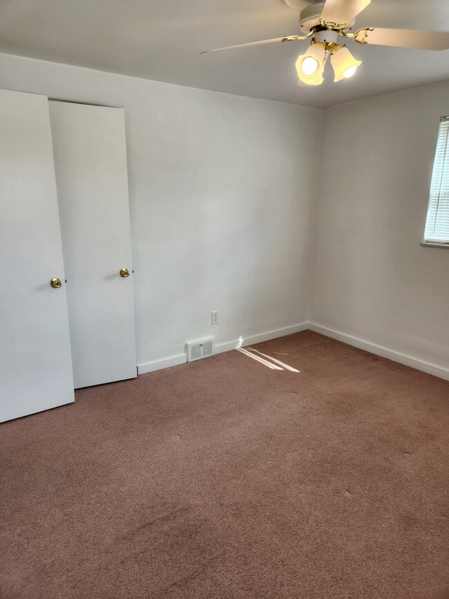 3rd Bedroom - 528 Montclair St