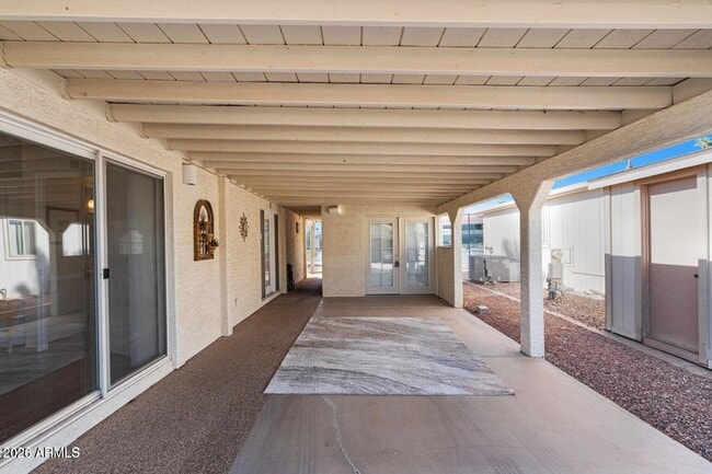 Building Photo - 6114 S Sawgrass Dr