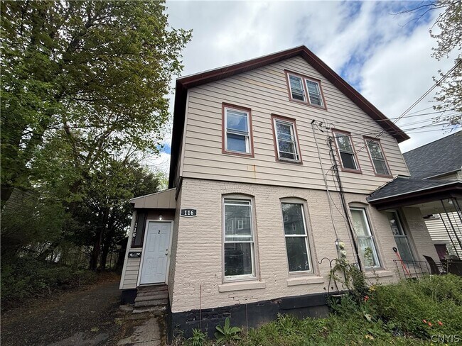 Building Photo - 116 Alice Ave