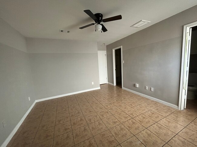 Building Photo - 6231 Lone Prairie Way