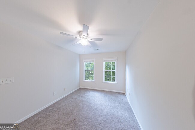 Building Photo - 3423 Lathenview Ct