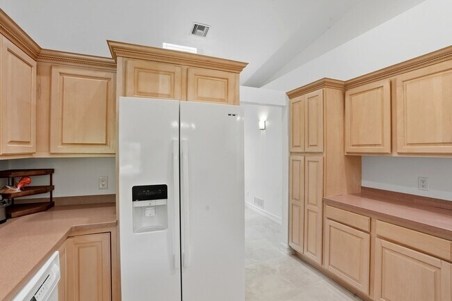 Building Photo - 2261 Krape Rd