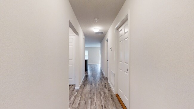 Building Photo - 177 Plainview Dr