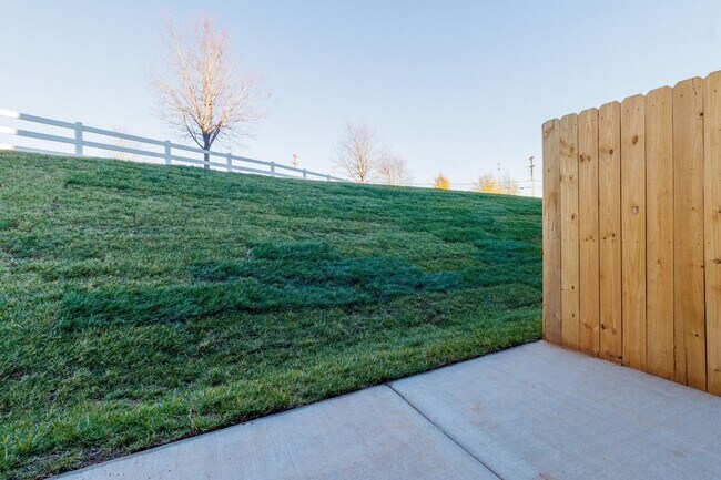 Building Photo - 1000 Henry Pl Blvd