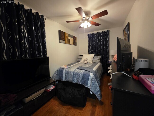 Building Photo - 2928 Wilson Ave