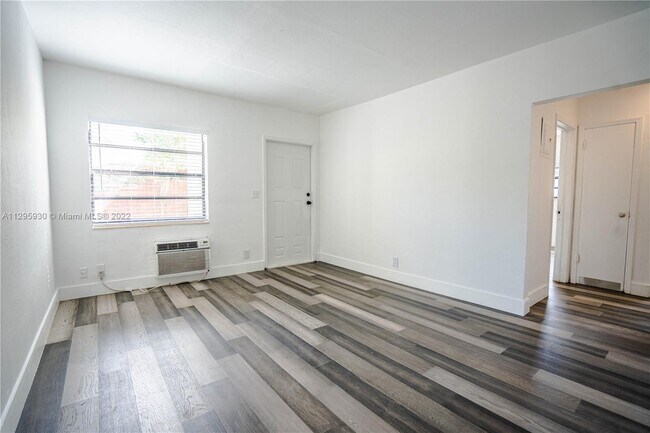 Building Photo - 1110 NW 6th Ave