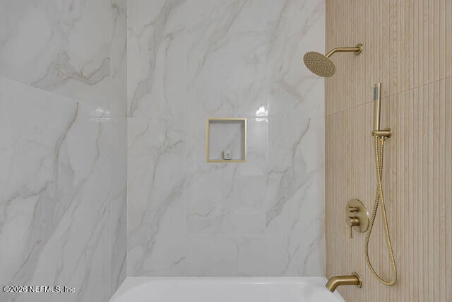 Building Photo - 14396 Aqua Vista Rd N