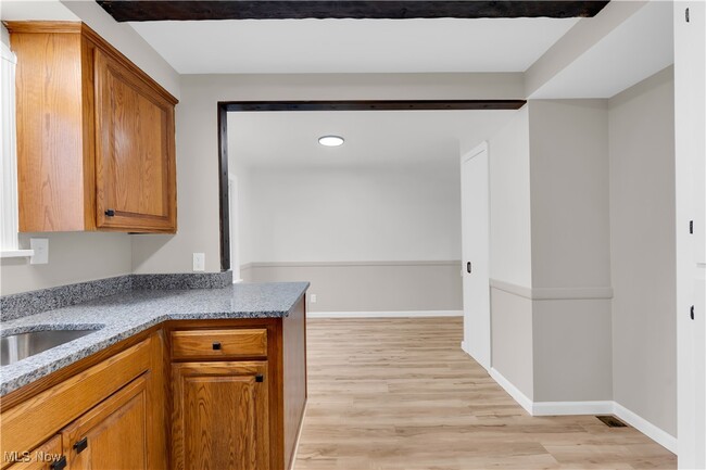 Building Photo - 4821 E 84th St