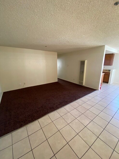 Building Photo - 4063 W 130th St