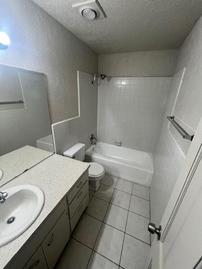 Building Photo - 3402 70th Drive