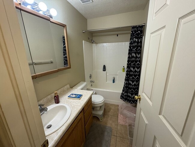 Building Photo - Charming 4-Bedroom Home in the Heart of Santa Clara