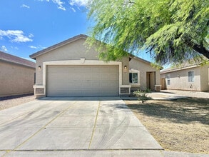 Building Photo - 2547 E San Manuel Rd