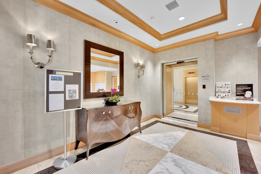 Building Photo - 2777 Paradise Rd