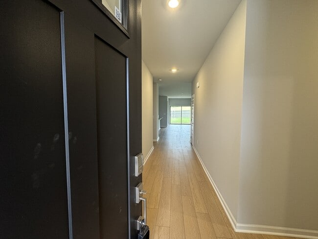 Building Photo - 229 Waylan Rdg Ln