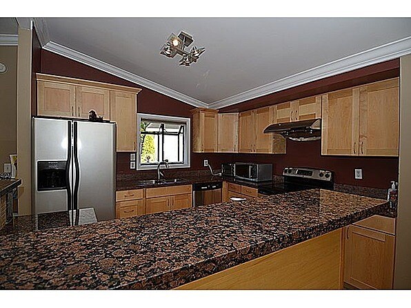 Building Photo - 1406 168th Ave NE