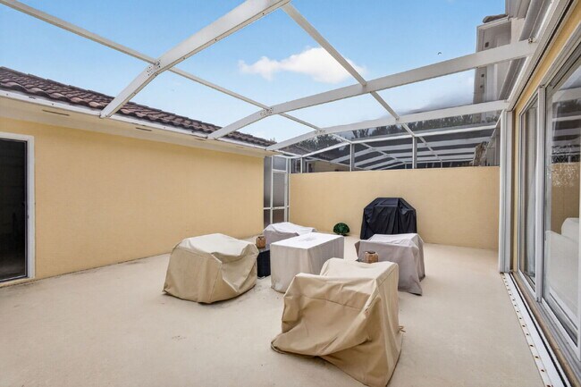 Building Photo - "Charming 4-Bedroom Townhouse Oasis on Barcelona Drive with 3 Full Baths – Spacious 1867 Sq. Ft. ...