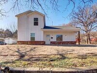 Building Photo - 3608 S 31st W Ave