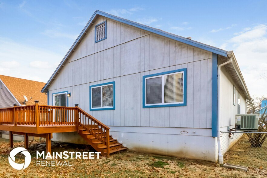 Building Photo - 3039 Plum Creek Dr