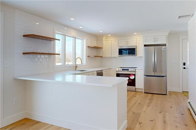 Building Photo - 3211 Main Rd