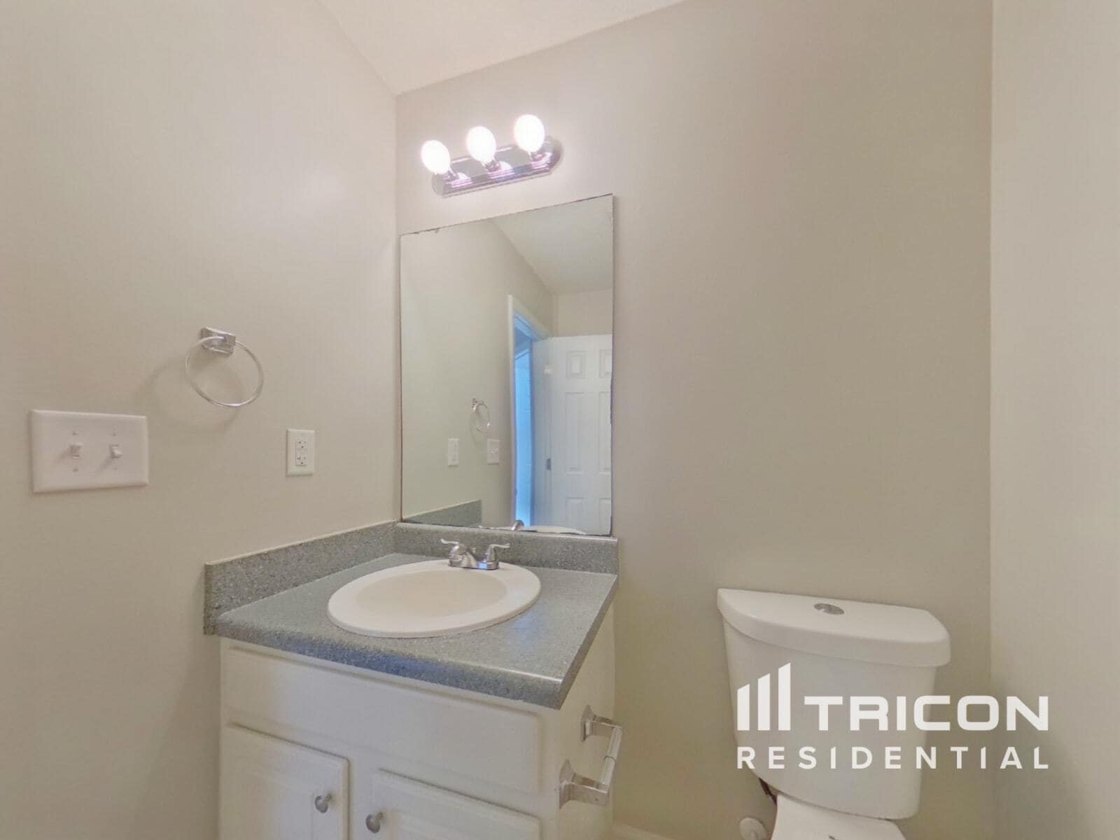 Building Photo - 207 Turtle Cv