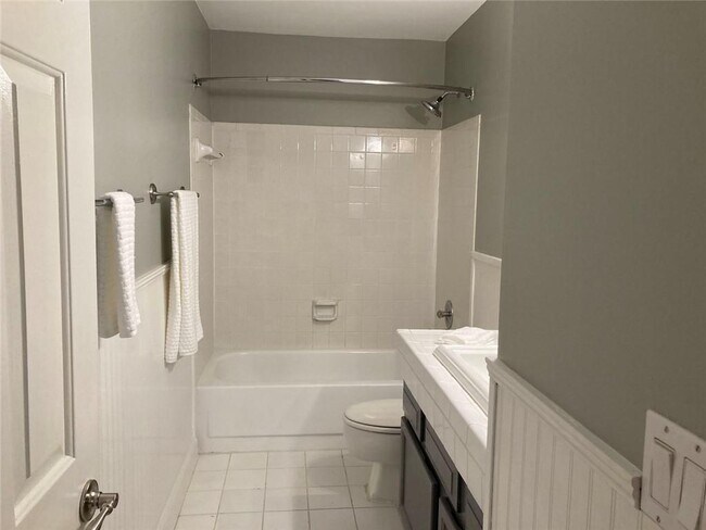 Building Photo - 2 Mt Vernon Cir