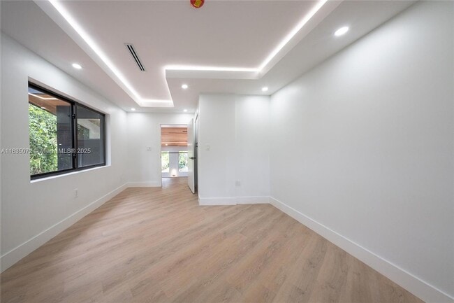 Building Photo - 6525 SW 133rd Dr