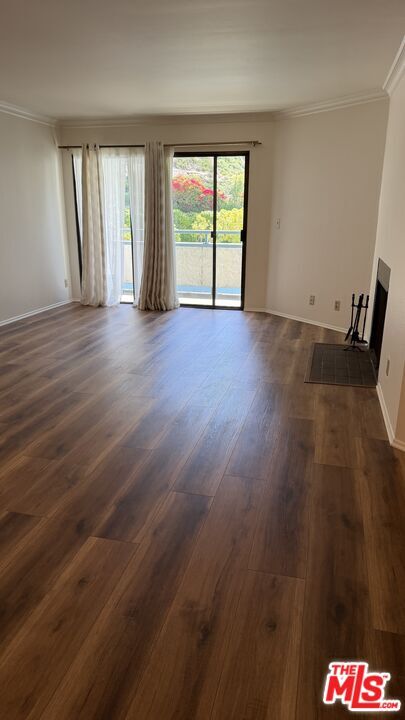 Building Photo - 4260 Vía Arbolada