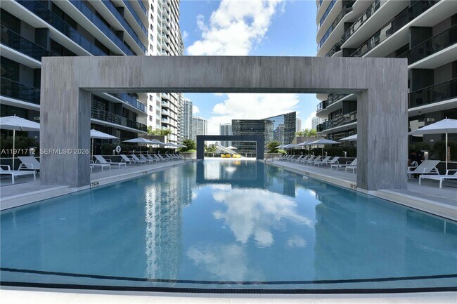 Building Photo - 45 SW 9th St