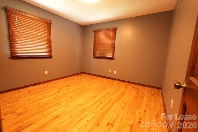 Building Photo - 5501 Biederbeck Dr