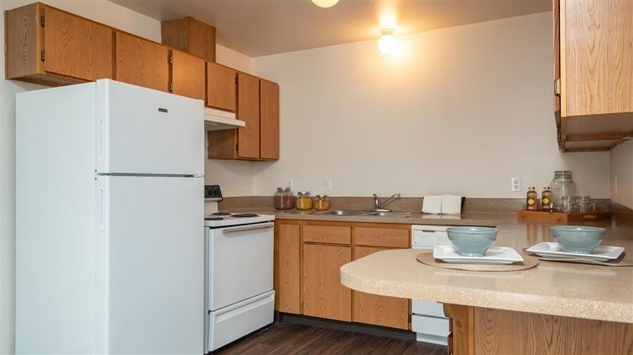 Lancaster Commons 2489 Coral Ave NE Salem OR 97305 Apartment Finder