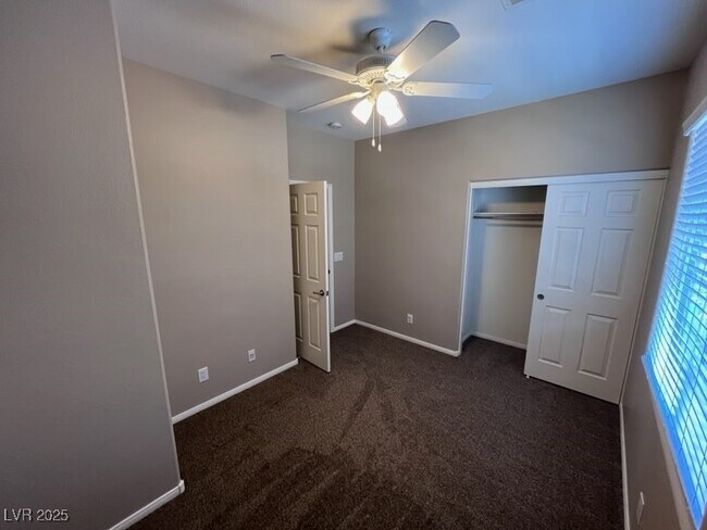 Building Photo - 8941 Mt Baker Ct