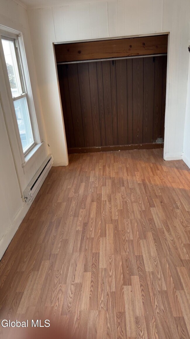 Building Photo - 96 Myrtle Ave