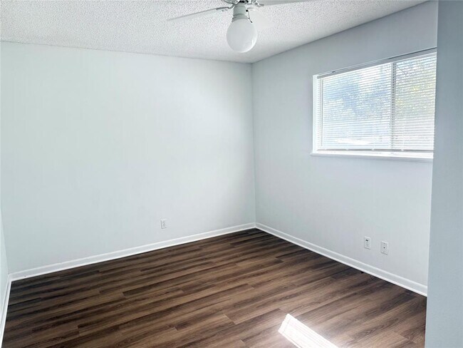 Building Photo - 12717 Burson Dr