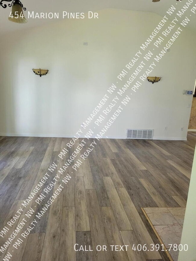 Building Photo - 454 Marion Pines Dr