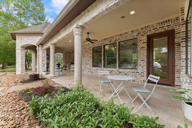 Building Photo - 27414 Siandra Creek Ln