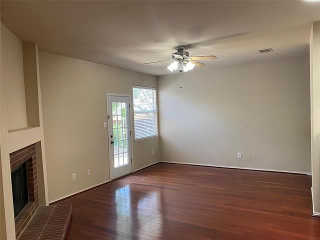 Building Photo - 1716 River Oaks Dr