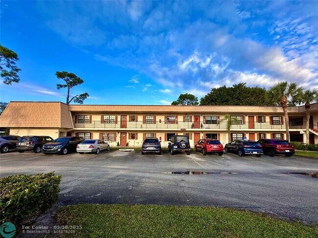 Primary Photo - 4263 Oak Terrace Dr