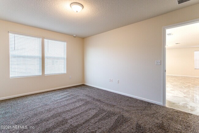 Building Photo - 2268 Pebble Point Dr