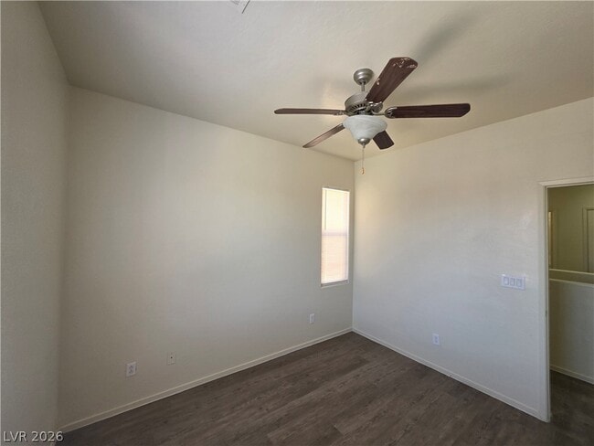 Building Photo - 7510 Perla Del Mar Ave