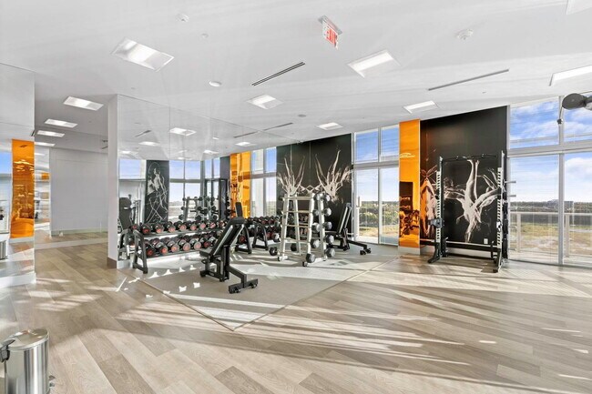 Building Photo - 2000 Metropica Wy