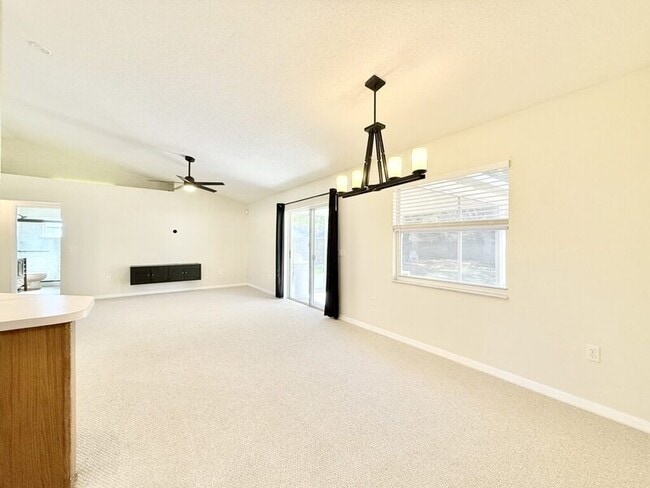 Building Photo - 2610 Sundance Ct