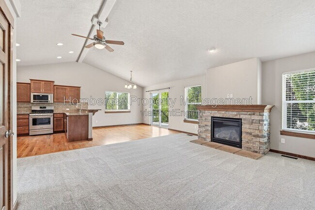 Building Photo - 17415 E Shamrock Ct