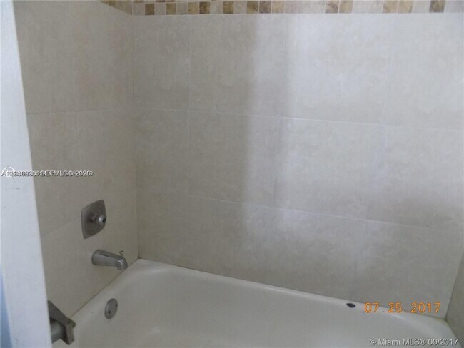 Building Photo - 2191 Bayberry Dr