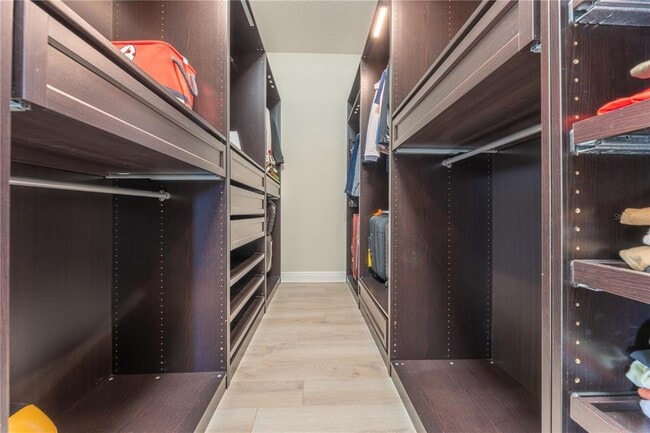 Building Photo - 13019 Stanthorne Ave