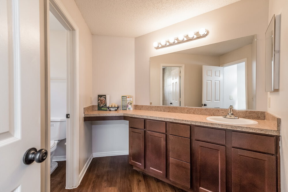 Building Photo - 664 Weybridge Ct