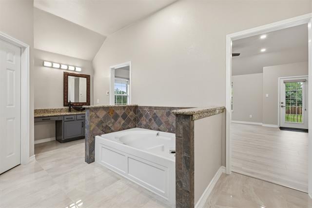 Building Photo - 3705 Menard Dr