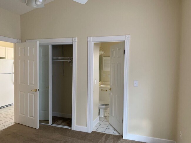 Building Photo - 4745 Wild Iris Dr