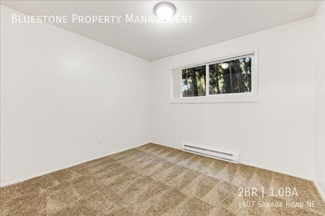 Building Photo - 1607 Savage Rd NE