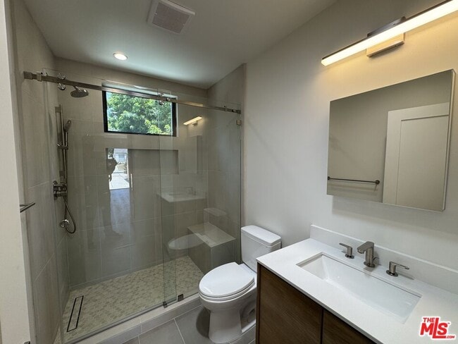 Building Photo - 7808 Truxton Ave