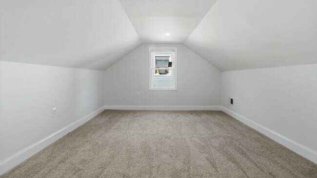 Building Photo - 5633 Jamestown Rd